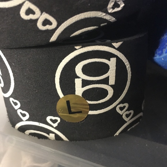 Authentic BeBe Flip Flop Wedge - Picture 3 of 8